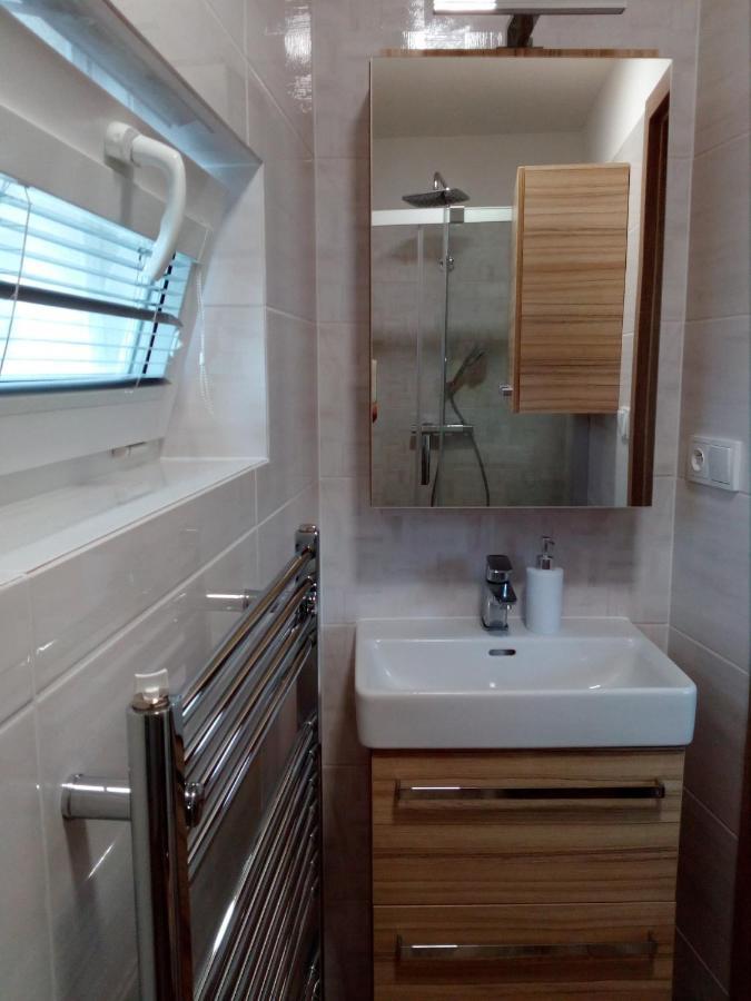 V Centru Apartment Lanzhot ภายนอก รูปภาพ