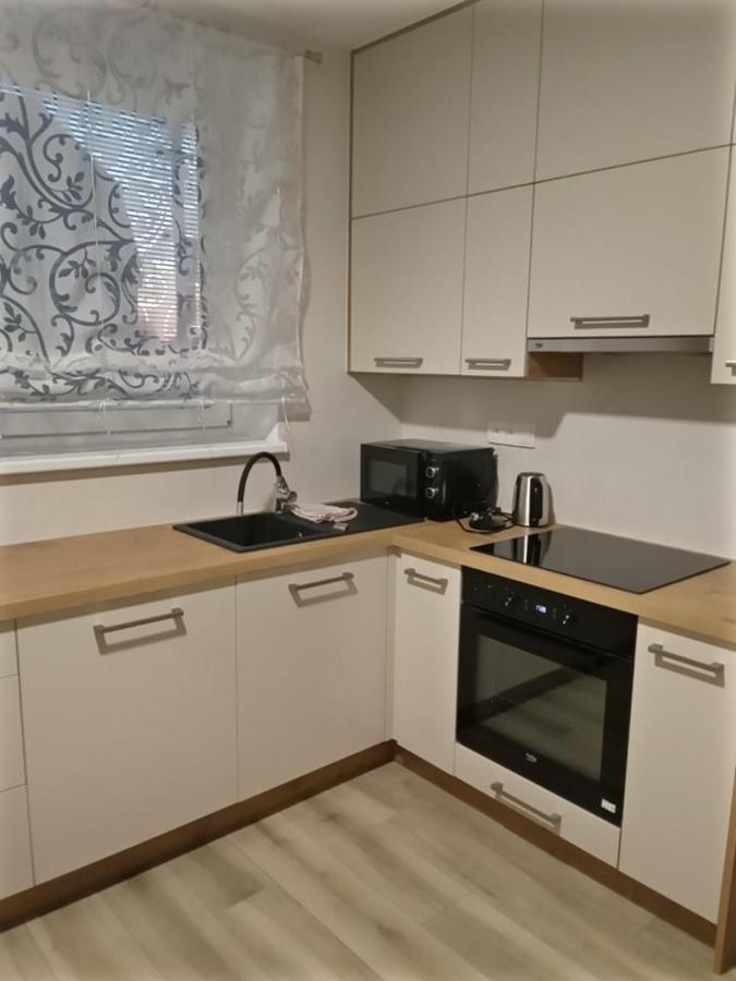 V Centru Apartment Lanzhot ภายนอก รูปภาพ