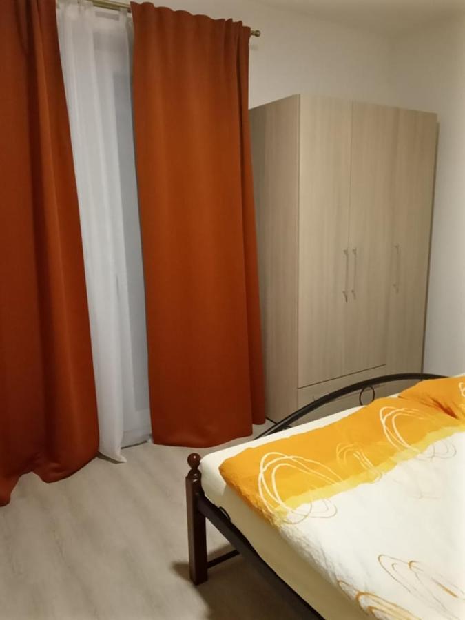 V Centru Apartment Lanzhot ภายนอก รูปภาพ
